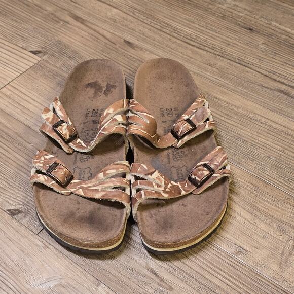 Birki's by Birkenstock Brown and Tan Moorea Double Strap Sandal sz 8 - Picture 1 of 8